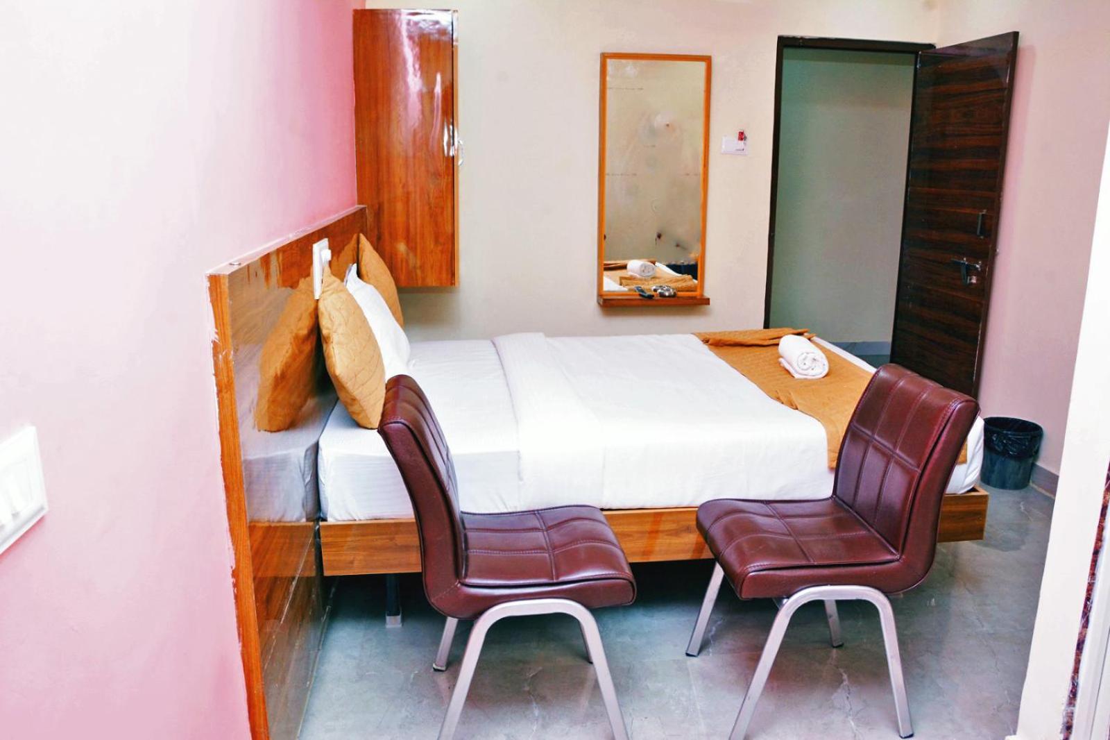 Udupi Deluxe Lodge Gulbarga Гулбарга Екстер'єр фото