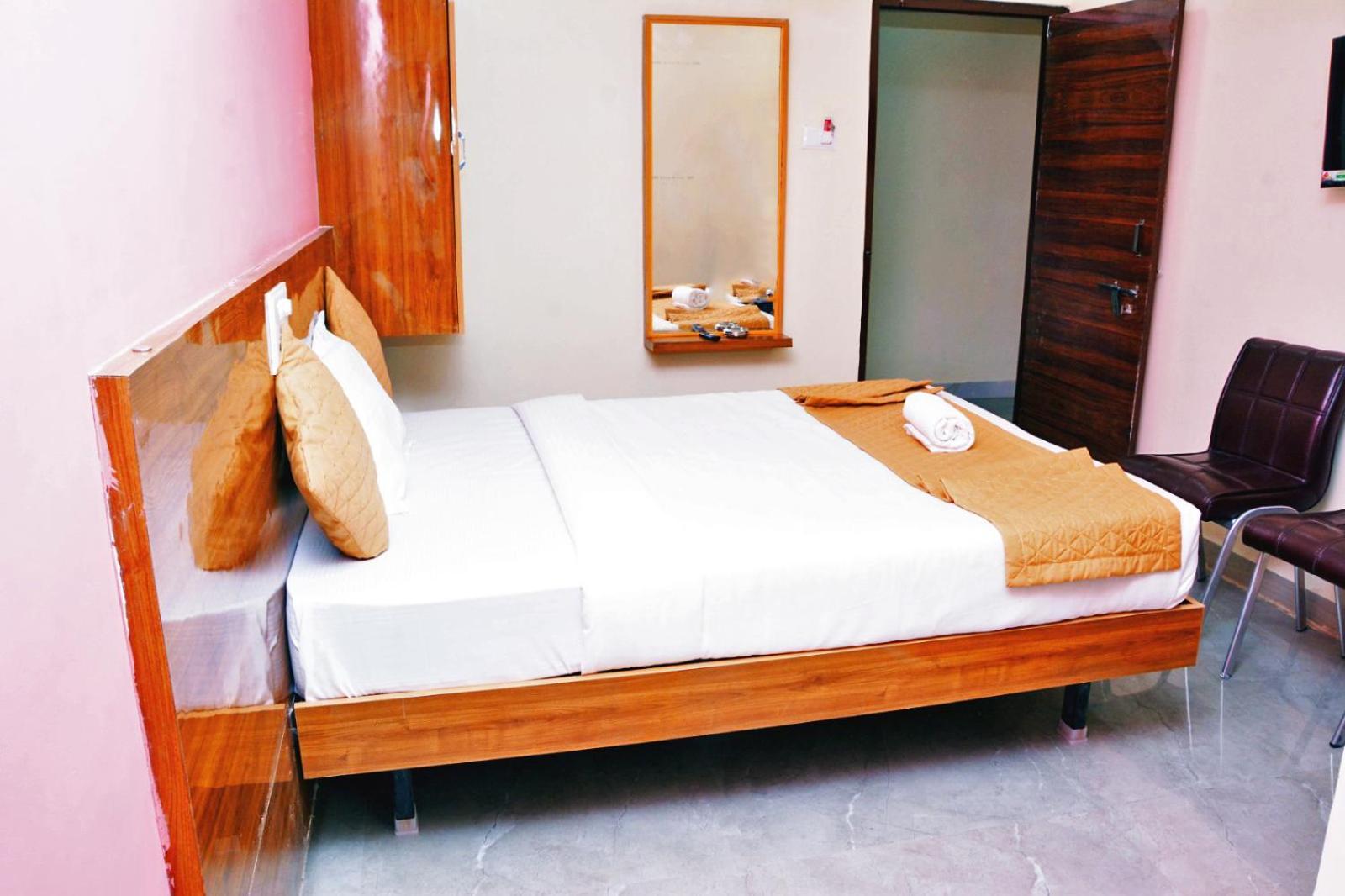 Udupi Deluxe Lodge Gulbarga Гулбарга Екстер'єр фото