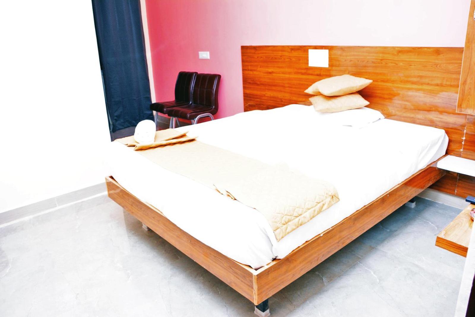 Udupi Deluxe Lodge Gulbarga Гулбарга Екстер'єр фото
