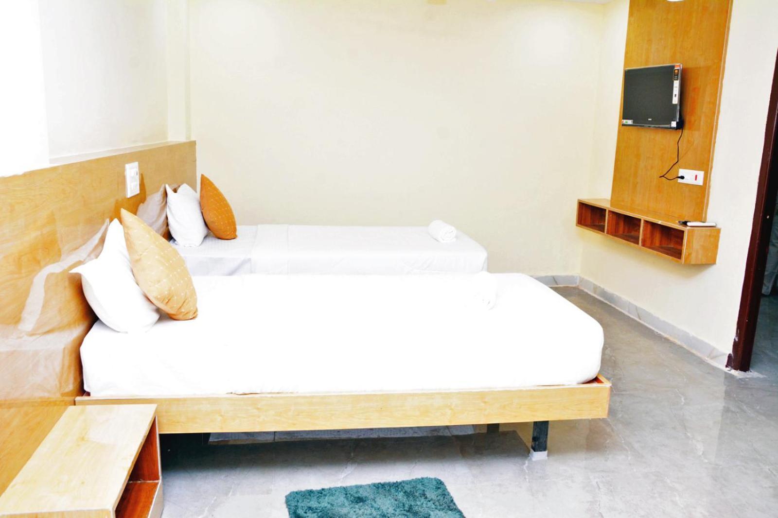 Udupi Deluxe Lodge Gulbarga Гулбарга Екстер'єр фото